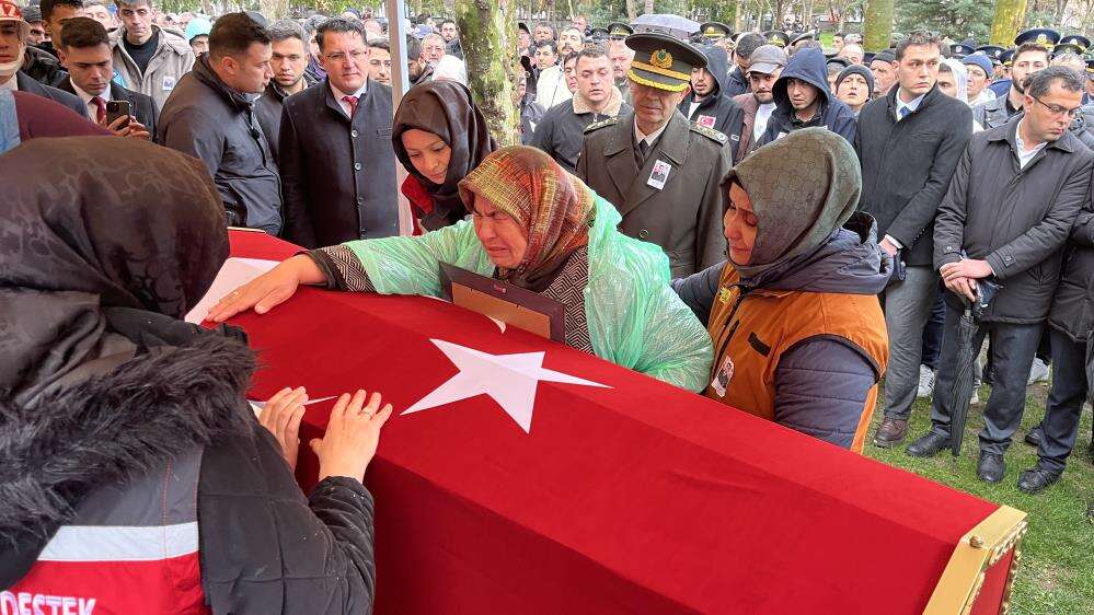 Şehit annesinin feryadı Konya’yı gözyaşına boğdu 18